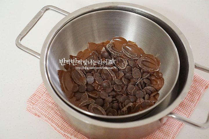 달콤하게 사르르 녹는 파베초콜릿 레시피 2인분 2시간 20분 완성 평점 4.8점(75) 레시피 이미지 - 2