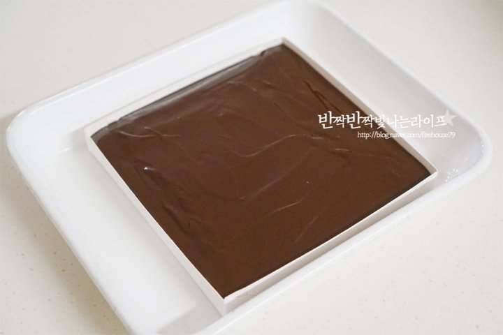 달콤하게 사르르 녹는 파베초콜릿 레시피 2인분 2시간 20분 완성 평점 4.8점(75) 레시피 이미지 - 7