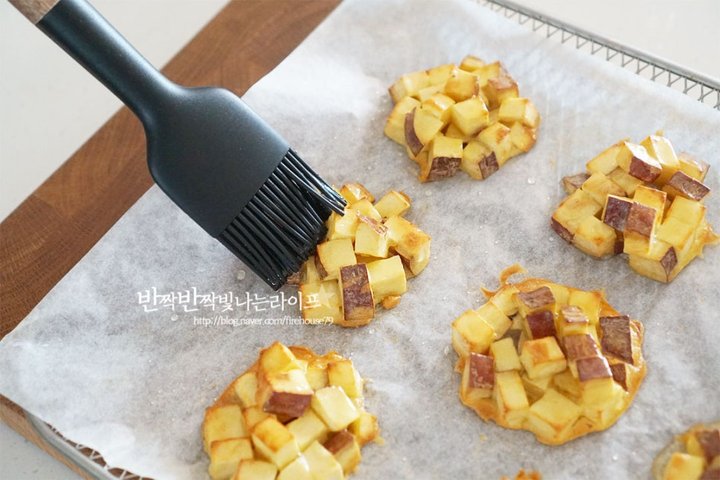 달콤한 고구마쿠키 레시피 1인분 30분 완성 평점 4.7점(67) 레시피 이미지 - 8