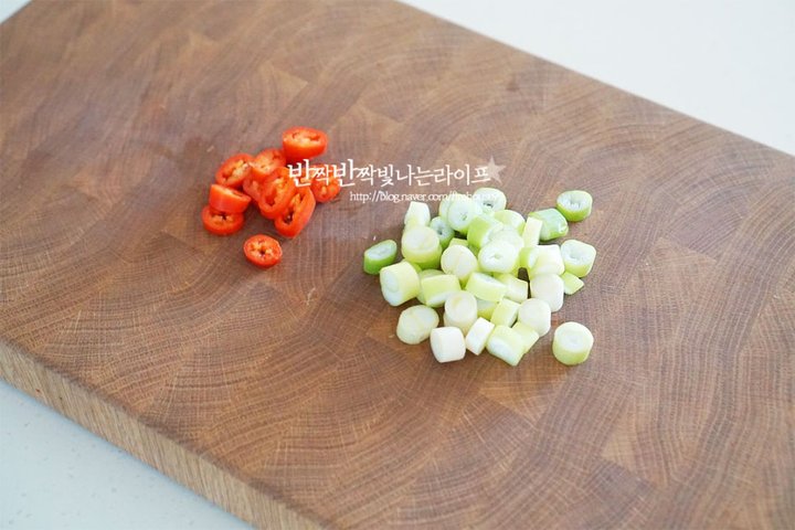 달큰하면서 시원한 우거지된장국 레시피 4인분 35분 완성 평점 5.0점(30) 레시피 이미지 - 5