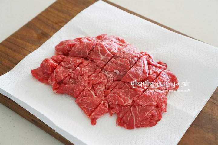 달달하고 짭조름한 뚝배기 불고기 레시피  2인분 1시간 완성 평점 4.7점(67) 레시피 이미지 - 2