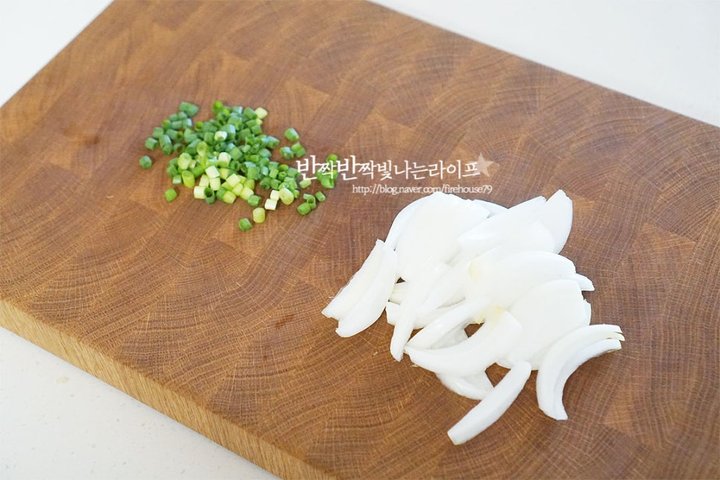 달콤 짭조름한 규동 레시피 2인분 20분 완성 평점 4.9점(40) 레시피 이미지 - 3