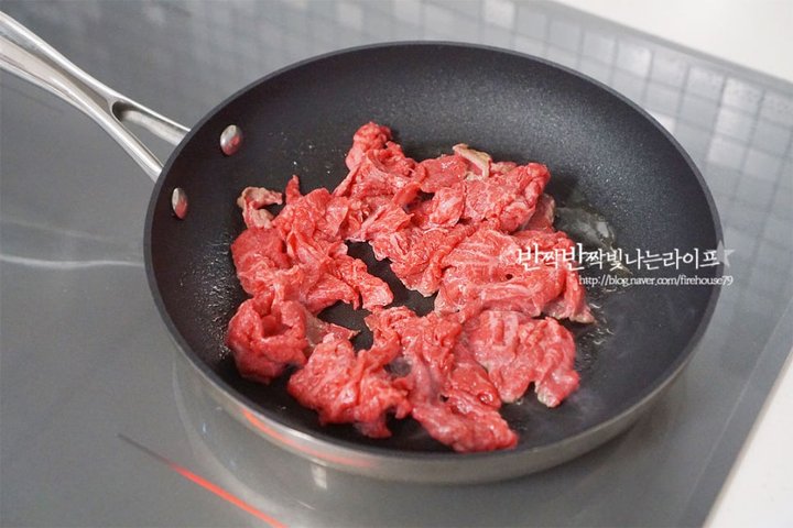 달콤 짭조름한 규동 레시피 2인분 20분 완성 평점 4.9점(40) 레시피 이미지 - 5