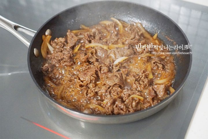 달콤 짭조름한 규동 레시피 2인분 20분 완성 평점 4.9점(40) 레시피 이미지 - 7