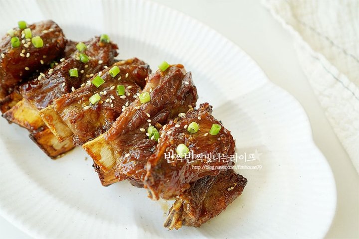 달콤 짭조름 쪽갈비구이 레시피 4인분 1시간 10분 완성 평점 4.8점(16) 레시피 이미지 - 14