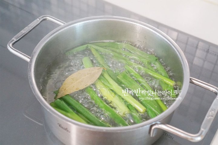 달콤 짭조름 쪽갈비구이 레시피 4인분 1시간 10분 완성 평점 4.8점(16) 레시피 이미지 - 3