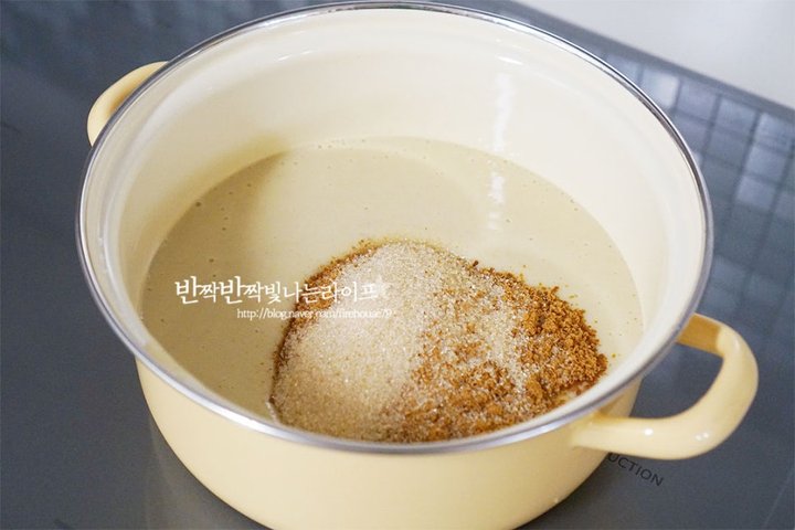 달달한 제철 밤라떼 레시피 3인분 55분 완성 평점 4.8점(28) 레시피 이미지 - 8