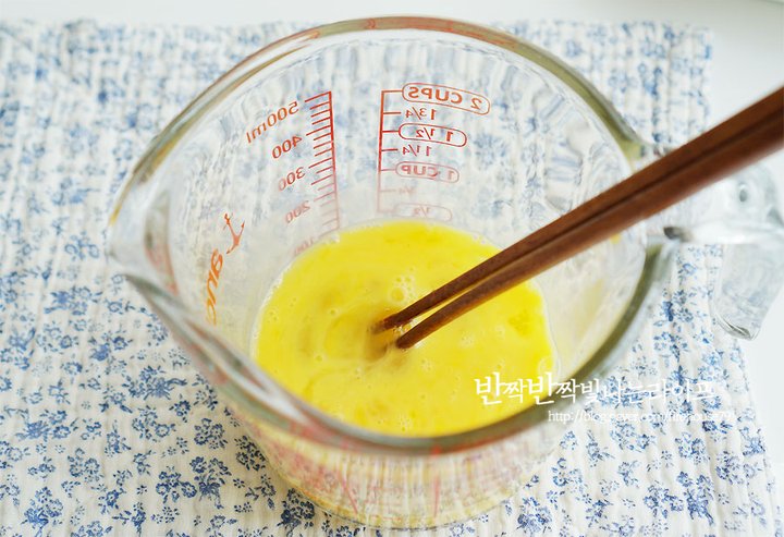 중화풍의 고슬고슬한 게살볶음밥 레시피 2인분 25분 완성 평점 5.0점(50) 레시피 이미지 - 3
