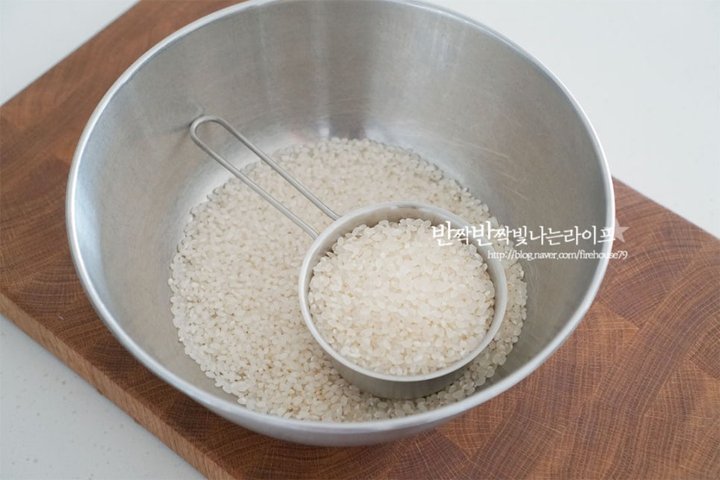 쫄깃하고 부드러운 전복솥밥 레시피 3인분 40분 완성 평점 4.7점(69) 레시피 이미지 - 2