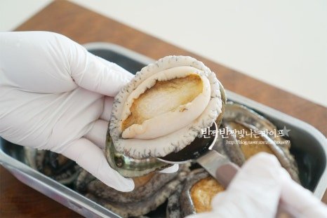 쫄깃하고 부드러운 전복솥밥 레시피 3인분 40분 완성 평점 4.7점(69) 레시피 이미지 - 5