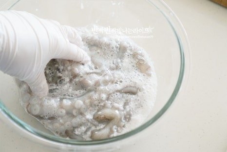 야들야들 탱탱한 문어숙회 레시피 3인분 25분 완성 평점 4.8점(19) 레시피 이미지 - 5