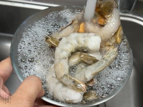 감칠맛 가득 해물 토마토 스파게티 레시피 1인분 20분 완성 평점 4.7점(28) 레시피 이미지 - 2