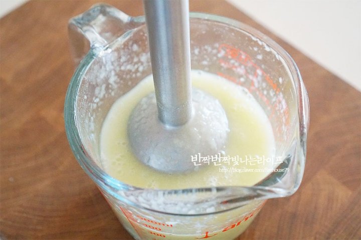 주스로 색다르게 즐길 수 있는 멜론주스 레시피 2인분 10분 완성 평점 5.0점(27) 레시피 이미지 - 5
