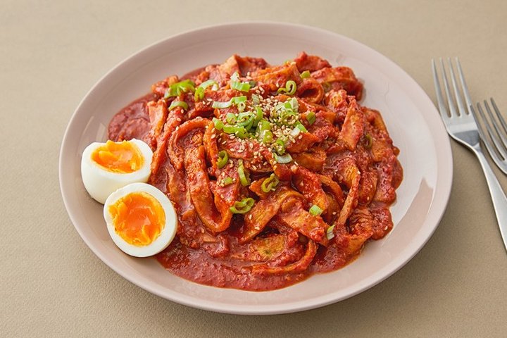 색다른 식감을 선사하는 어묵면볶이 레시피 2인분 20분 완성 평점 5.0점(80) 레시피 이미지 - 1