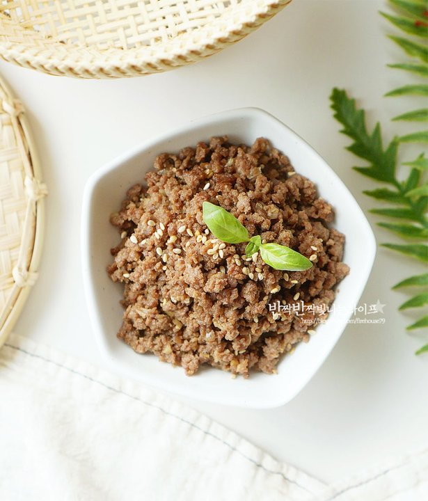 다양한 요리에 곁들일 수 있는 소고기소보로 레시피 2인분 25분 완성 평점 5.0점(16) 레시피 이미지 - 1