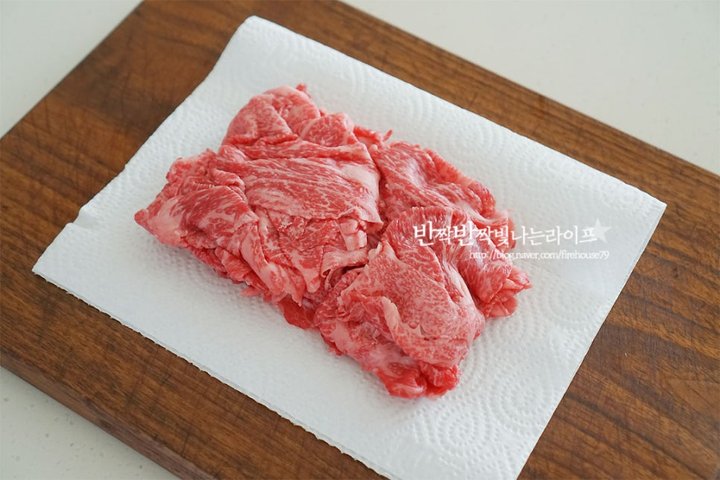 서양식 일본 가정식 하이라이스 레시피 2인분 35분 완성 평점 4.7점(91) 레시피 이미지 - 4