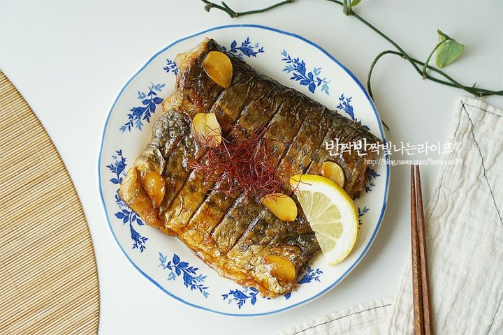 겨울 별미로 제철인 간장삼치조림 레시피 2인분 40분 완성 평점 4.7점(55) 레시피 이미지 - 11