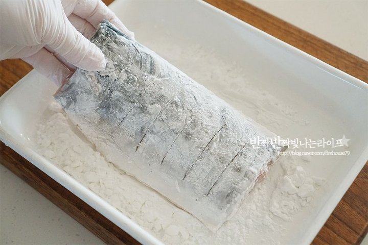 겨울 별미로 제철인 간장삼치조림 레시피 2인분 40분 완성 평점 4.7점(55) 레시피 이미지 - 5